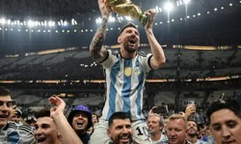 Vì sao ngày hội bóng đá lớn nhất hành tinh lại có tên là World Cup?