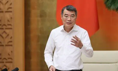 Thủ tướng: Dành nguồn phù hợp để điều chỉnh tiền lương khu vực công