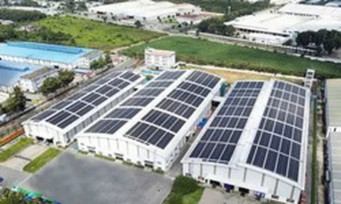 Điện mặt trời mái nhà dư thừa được bán 100% khi nào?