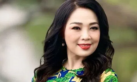 NSND Thái Bảo trẻ trung yêu đời tuổi 62, Midu tình tứ bên chồng đại gia