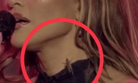 Show diễn kinh hoàng và pha xử lý thượng thừa của Jennifer Lopez
