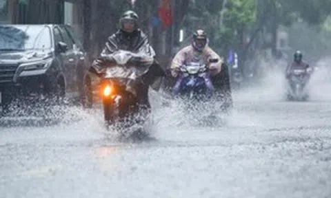 Chiều tối nay (25/6), miền Bắc đón trận mưa to "lạ thường" sau chuỗi ngày nắng nóng