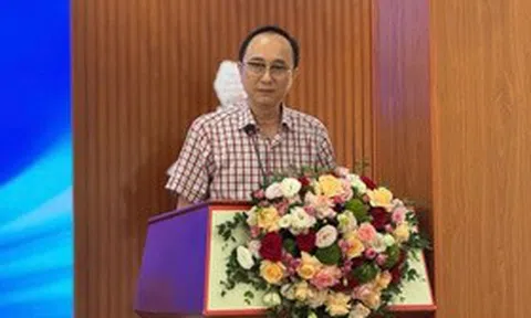 Lãnh đạo Phân lân Văn Điển nhận khuyết điểm việc chậm kế hoạch di dời nhà máy