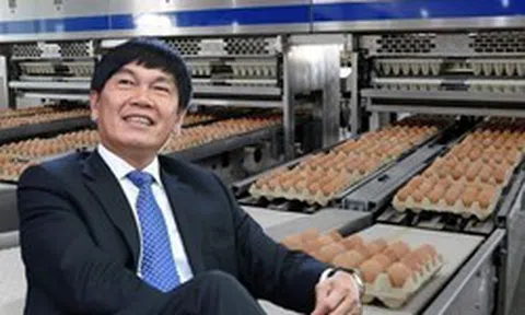 Tỷ phú Trần Đình Long mỗi ngày bán hơn 1.170 con heo và gần 1 triệu quả trứng, thu gần 3.400 tỷ đồng sau 6 tháng