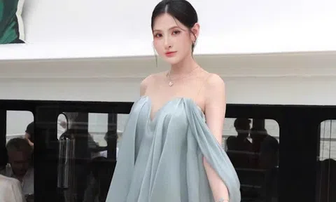NGUYỄN THỊ THÙY NHUNG ĐẮM CHÌM TRONG KHÔNG GIAN BIỂN KHOÁNG ĐẠT CÙNG HƯƠNG THƠM MỚI TỪ JO MALONE LONDON