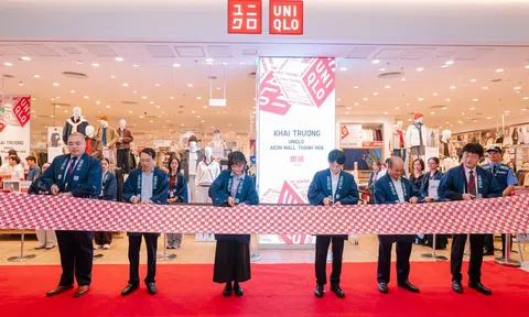 Ông lớn thời trang Nhật đặt chân đến Thanh Hóa, nơi gắn với vùng sản xuất 17 năm của Fast Retailing