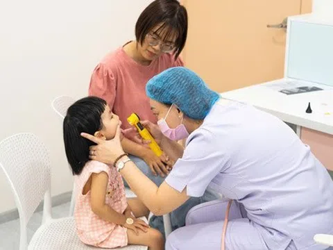 Lương bác sĩ được xếp bậc 2 ngay khi tuyển dụng, nâng phụ cấp nghề ít nhất 70%