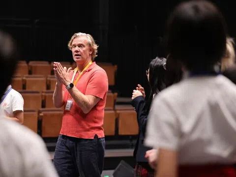 Một thập kỷ hợp tác nghệ thuật: EiM và Royal Shakespeare Company kỷ niệm 10 năm đồng hành