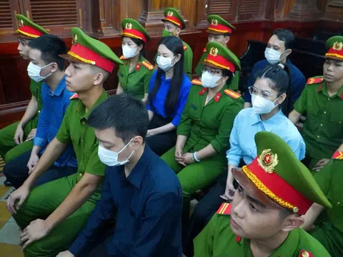 Thùy Tiên, Quang Linh, Hằng Du Mục phải trả giá đắt