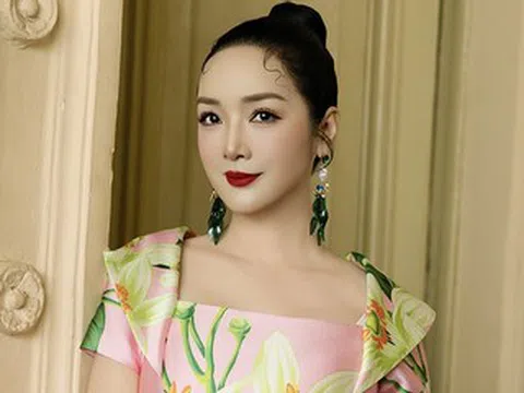 Hoa hậu Giáng My trẻ đẹp bất chấp thời gian ở tuổi 55