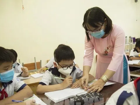 Vì sao hàng nghìn giáo viên chưa nhận được lương tháng 1?