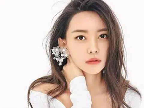 Ca sĩ Vu Văn Văn ngã quỵ trên sân khấu, cấp cứu trong hôn mê