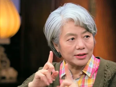 Giáo sư nổi tiếng cảnh báo: Ở độ tuổi này, nếu trẻ quá mê đọc sách có thể HẠI nhiều hơn LỢI!