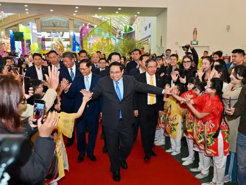 Thủ tướng: Hội chợ mùa Xuân "tuyên chiến" với hàng không rõ xuất xứ