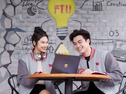 Ngôi trường được mệnh danh "Harvard Việt Nam" gây chú ý khi tặng áo khoác mới SANG - XỊN cho toàn bộ sinh viên