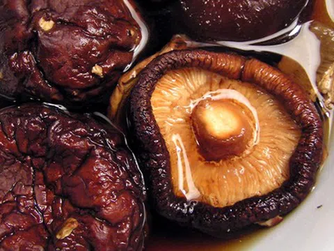 Mua nấm hương đón Tết, thấy 5 đặc điểm này thì mua ngay, toàn là hàng chất lượng cao chỉ người sành sỏi mới biết