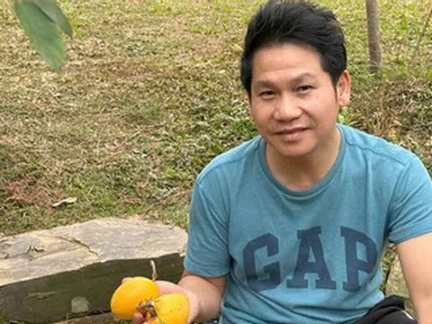 Ca sĩ Trọng Tấn vui với cuộc sống nông dân, Trấn Thành lạ lẫm đón tuổi mới