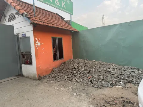 Doanh nghiệp bị giang hồ 'khủng bố' vì nợ 240 triệu, dọa báo công an thì nhận tin nhắn: 'Em báo nhanh đi'