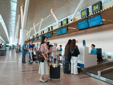 Đi máy bay dịp Tết Bính Ngọ 2026, hành khách cần lưu ý gì?