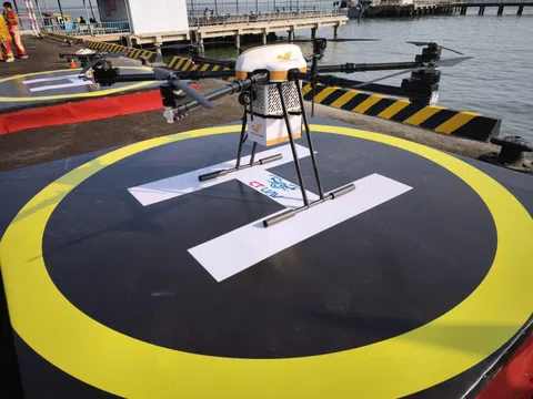 Lần đầu tiên tại Việt Nam: Máy bay không người lái chở hàng xuyên biển Cần Giờ và Vũng Tàu, Vietnam Post bắt tay CT