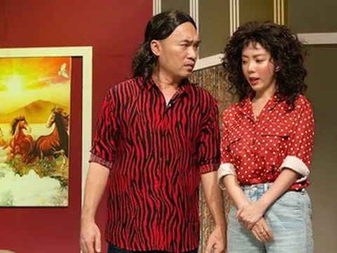 Đêm giao thừa trên sân thượng của cặp nghệ sĩ Tiến Luật - Thu Trang