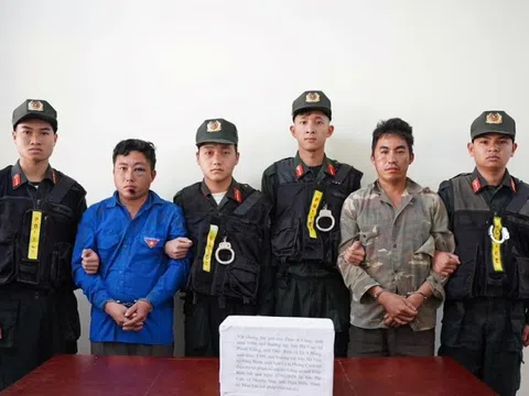 Hai đối tượng mua bán 5 bánh heroin trong ngày mùng 1 Tết