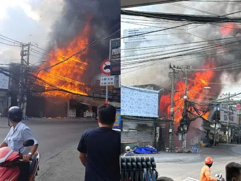 Hiện trường vụ cháy cửa hàng nội thất tại TP.HCM: Biển lửa nuốt trọn toàn bộ, nhiều tài sản giá trị bị thiêu rụi