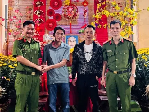 Vừa nhận 200 triệu đồng chuyển khoản thành công: Thanh niên SN 1996 bị công an yêu cầu giữ nguyên hiện trạng số tiền để tìm người đã giao dịch