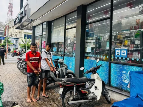 Công an TPHCM bắt hai thiếu niên trộm xe máy rồi đi Vũng Tàu chơi