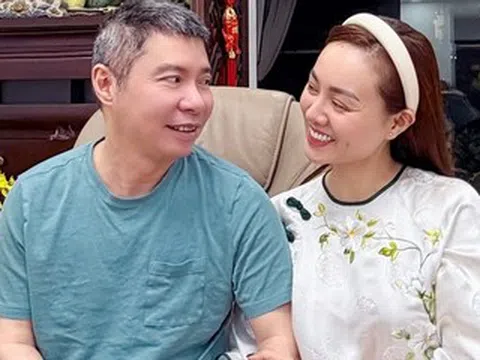 NSND Công Lý hạnh phúc bên vợ trẻ kém 15 tuổi, hành động tử tế của Bảo Thanh