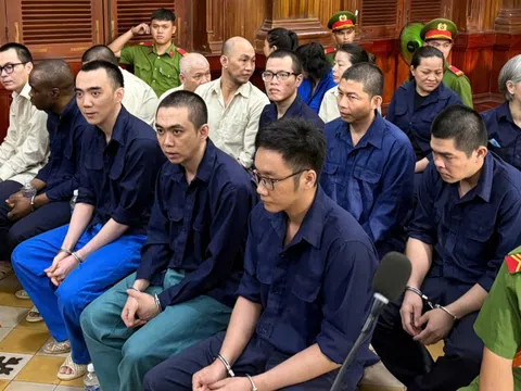 Xét xử vụ án xuyên quốc gia: Phơi bày mạng lưới "ngân hàng ngầm" ở TPHCM