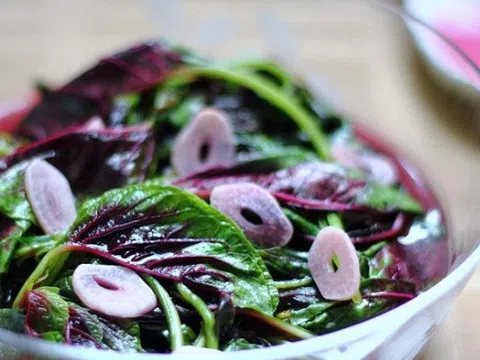 Loại rau là “mỏ sắt” của mâm cơm Việt, bổ máu hơn thịt bò