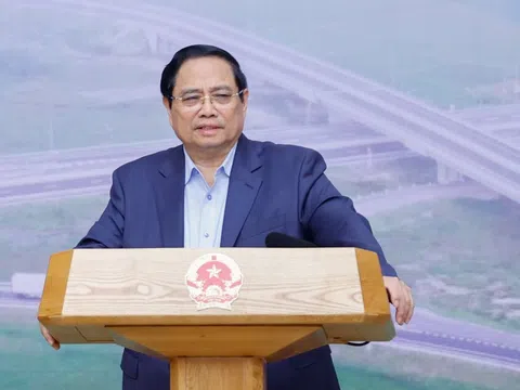 Thủ tướng chỉ đạo duy trì hoạt động bình thường của Tổng công ty Cảng hàng không Việt Nam (ACV)