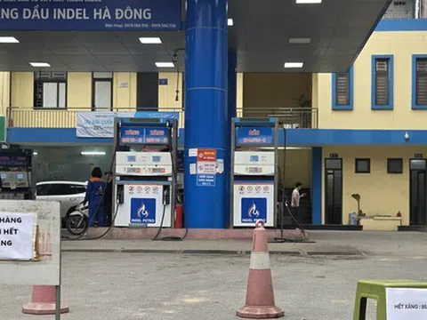 Một công ty treo biển hết xăng, thua lỗ muốn ngừng kinh doanh