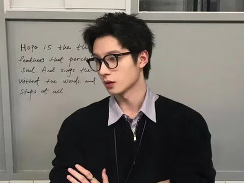 Nhà tuyển dụng: "Thứ gì chỉ có thể tăng, không thể giảm?", câu trả lời 2 chữ giúp chàng trai "chặt đẹp" đối thủ