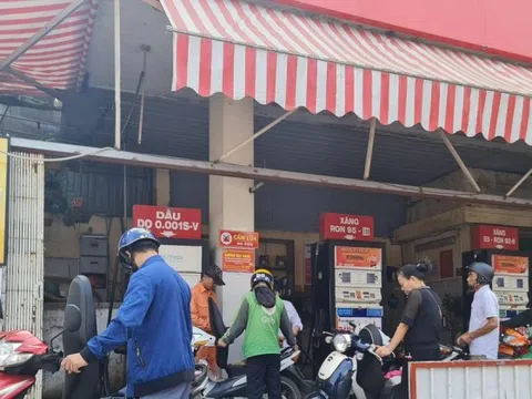 Hà Nội công bố danh sách 21 cây xăng dừng hoặc hạn chế bán hàng