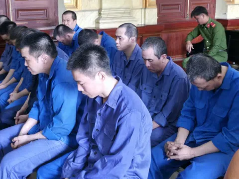 Vụ án "bán đường" tại Khu Công nghệ cao TPHCM: 12 bảo vệ hầu tòa