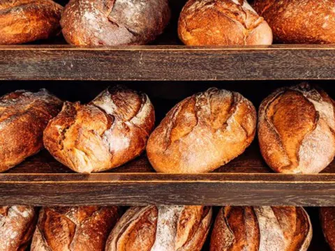 Bác sĩ phẫu thuật giảm cân tiết lộ 4 loại thực phẩm “không bao giờ ăn”: Không phải ăn ít hay nhiều, mà là ăn gì