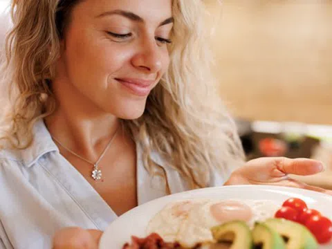 5 thói quen cực tốt cho huyết áp và cholesterol: Làm đúng thì tim mạch rất "biết ơn"