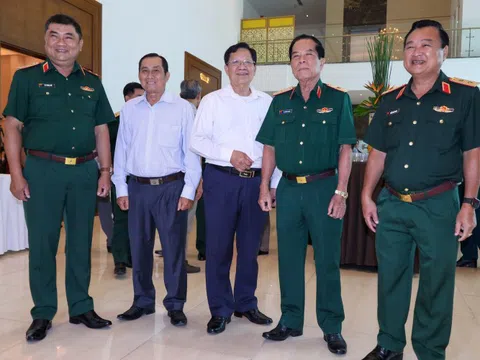 Quân khu 7 gặp mặt hơn 800 đại biểu cán bộ cao cấp quân đội đang nghỉ hưu, nghỉ công tác