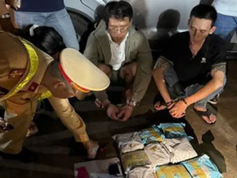 Bắt quả tang nhóm đối tượng mua bán hơn 10 kg ma túy