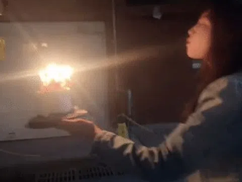 Diễn viên 27 tuổi bị bỏng nặng vì thử trào lưu thổi lửa bánh kem