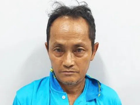 Bắt tạm giam bảo vệ trường tiểu học 4 lần hiếp dâm nữ sinh