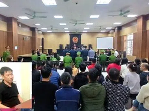 Mạnh "gỗ" lĩnh 10 năm tù, 2 trong 4 cựu cán bộ kiểm lâm lĩnh án treo