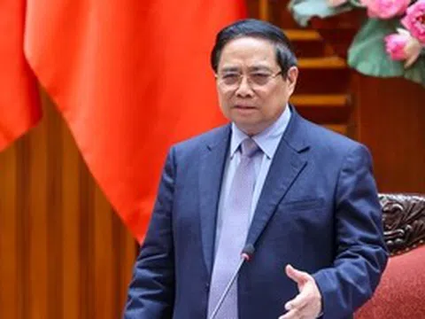 Thủ tướng: Dứt khoát không để thiếu xăng dầu trong bất cứ tình hình nào