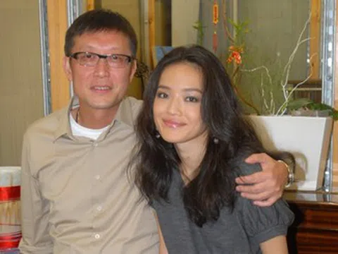 Diễn viên Thư Kỳ lên tiếng khi bị đạo diễn tố mắc bệnh ngôi sao