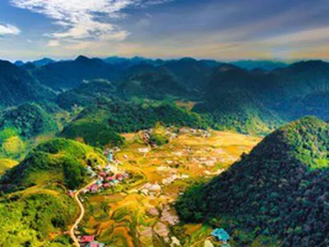 Kêu gọi đầu tư sân golf 18 lỗ ở điểm cao hơn 1.000 m được ví như "Sa Pa giữa lòng xứ Thanh"