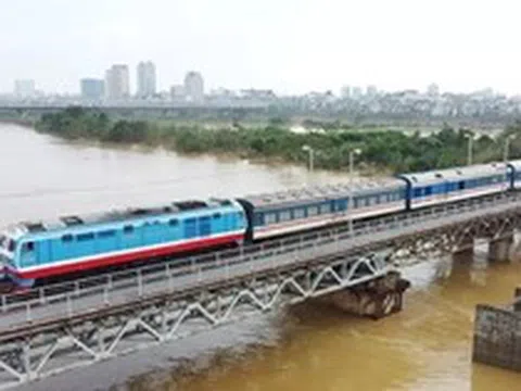 Nguy cơ đứt gãy vận tải nếu dừng chạy tàu vào trung tâm Hà Nội