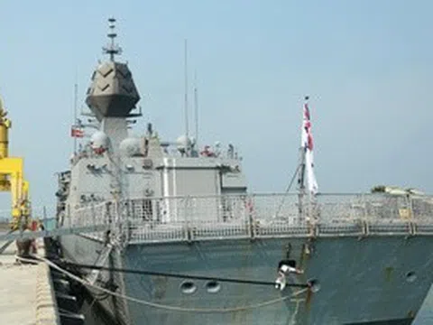 Tàu Hải quân Hoàng gia Úc thăm Đà Nẵng