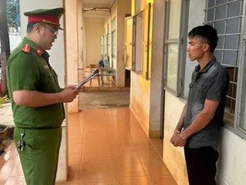 Giả người mua, mượn chạy thử rồi phóng xe bỏ trốn